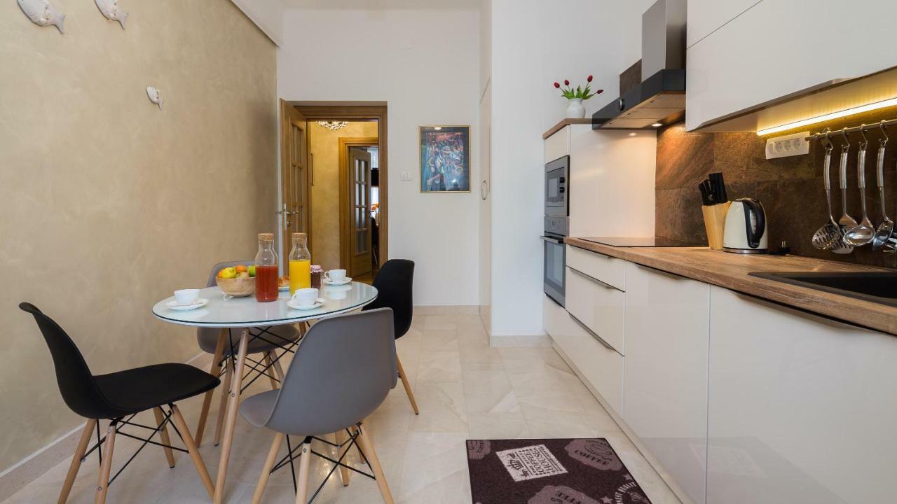 Luxury Apartment Luce Split Buitenkant foto